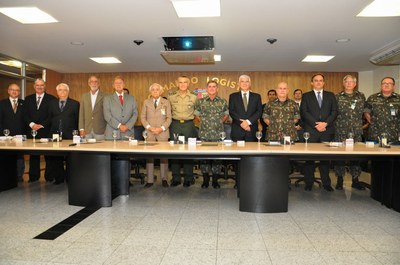 OEA – Receita Federal e Exército assinam Portaria Conjunta
